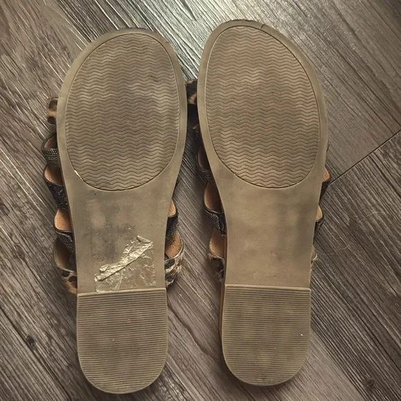 Very G Roya Flat Sandals - Picture 5 of 6